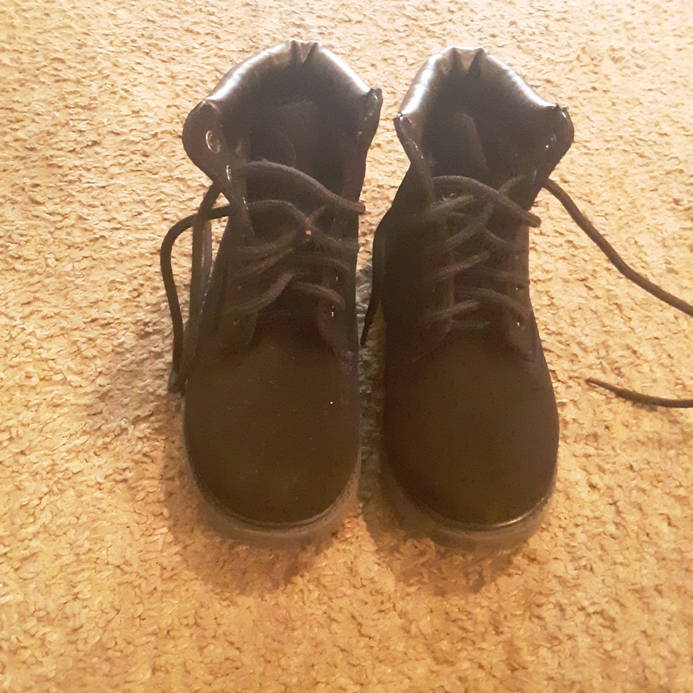 Boys size 13 boots